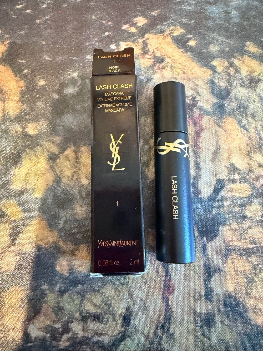 Yves Saint Laurent Lash Clash Mascara - Noir Black with Gold Logo